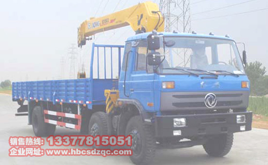 小三軸隨車起重運輸車圖片