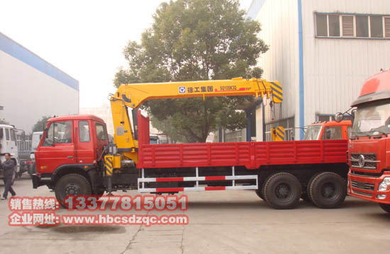 徐工隨車吊圖片