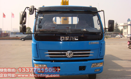 東風(fēng)多利卡隨車(chē)吊