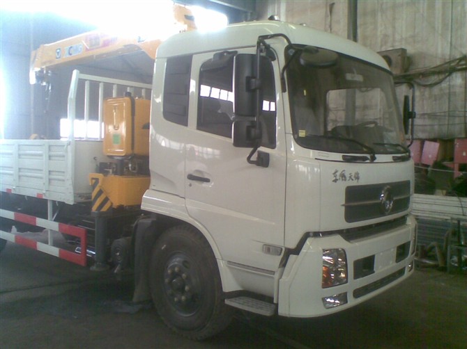 天錦隨車由圖片