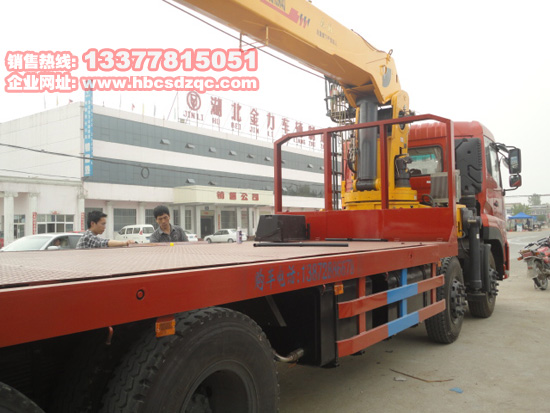 東風(fēng)隨車吊圖片