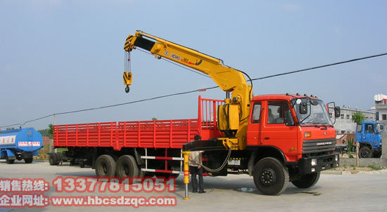 8噸后雙橋隨車吊圖片