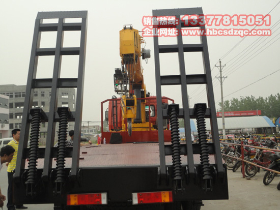 12噸隨車吊圖片