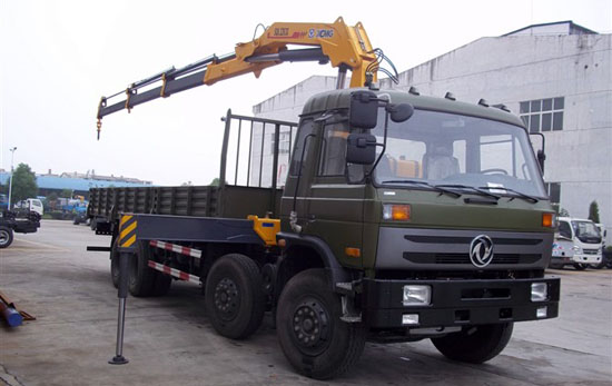 前四后八隨車吊圖片