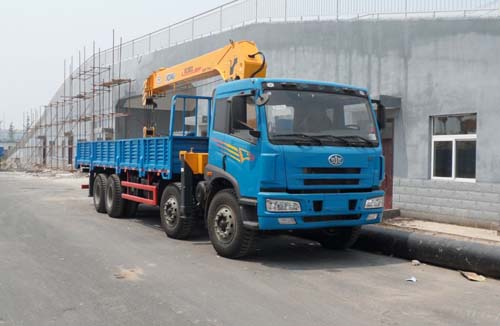 解放隨車吊圖片