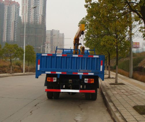 6.3噸隨車吊圖片