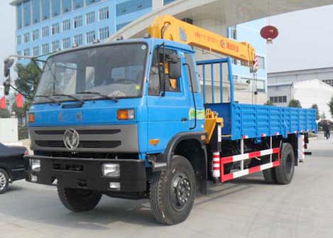 東風(fēng)隨車吊圖片