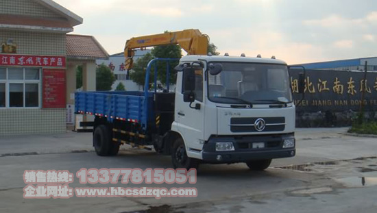 天錦隨車吊圖片