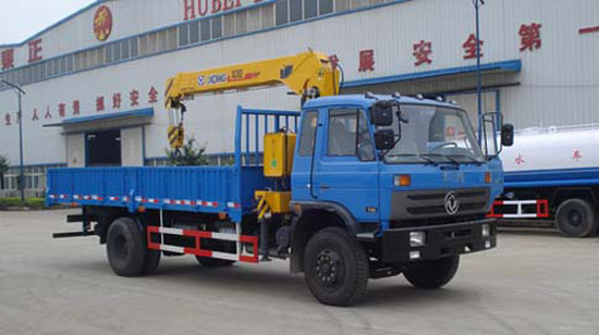 東風(fēng)153隨車吊圖片