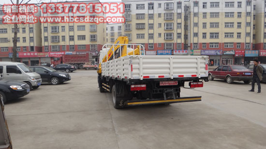 4噸東風隨車吊圖片