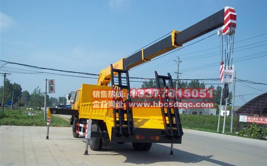 多功能隨車吊圖片