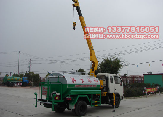 2噸小霸王隨車吊圖片