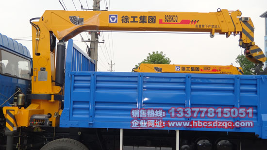 10噸小三軸隨車吊圖片