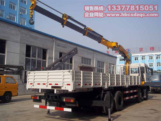 新款16隨車吊圖片