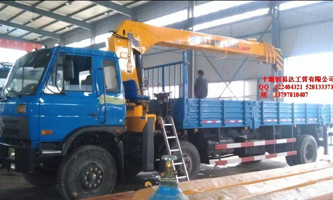 雙聯(lián)泵徐工隨車吊圖片