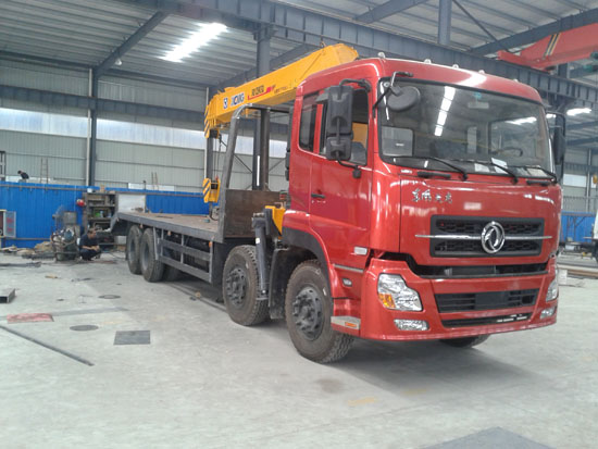 東風(fēng)天龍前四后八隨車吊圖片