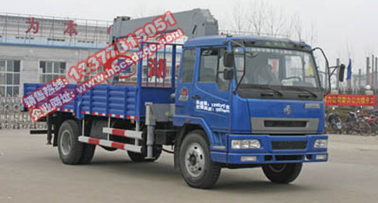 柳汽隨車吊乘龍牌隨車起重運輸車