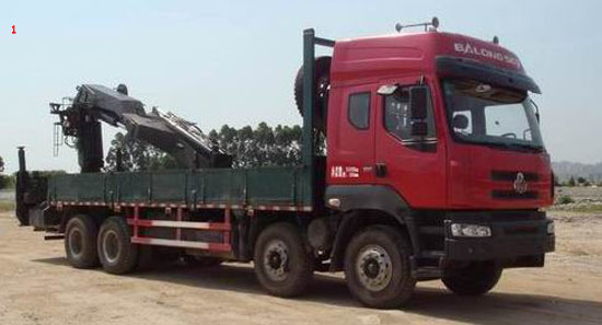 后置乘龍牌隨車吊國四起重運輸車圖片