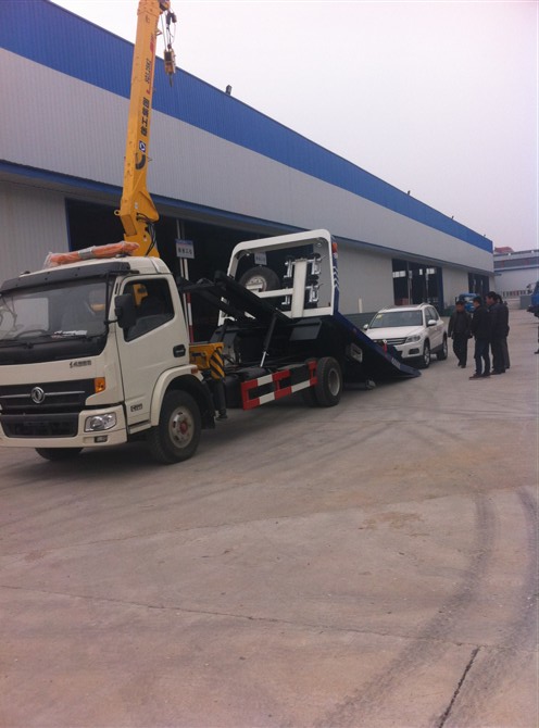 多功能隨車吊國四程力威CLW5081TQZD4型清障車
