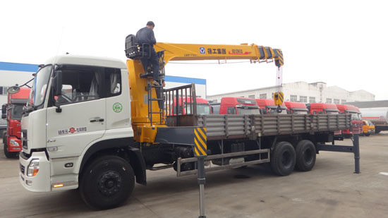 天龍隨車吊圖片