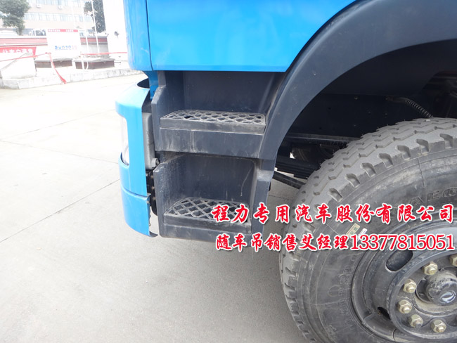 東風(fēng)前四后四隨車吊