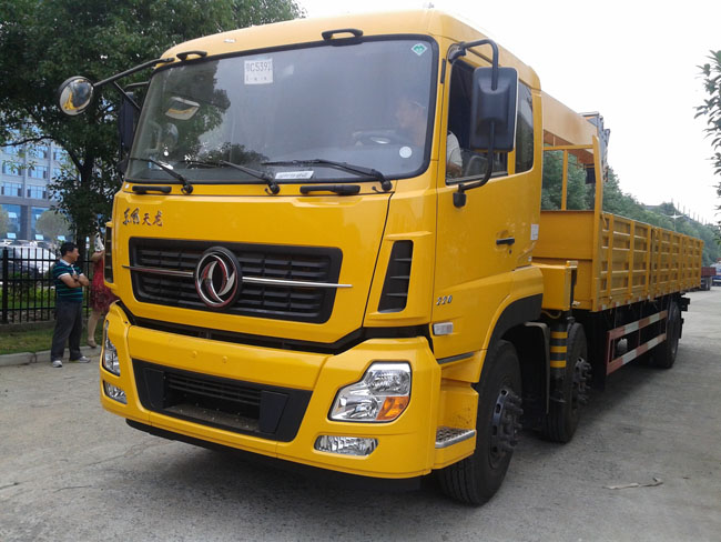 東風天龍隨車吊價格|天龍隨車吊廠家