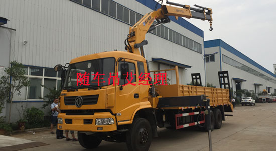 12噸東風(fēng)隨車吊挖機(jī)平板運(yùn)輸車