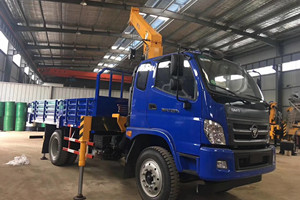 福田隨車吊福田隨車起重運(yùn)輸車圖片