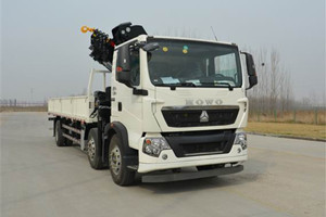 重汽前四后四小三軸隨車吊圖片