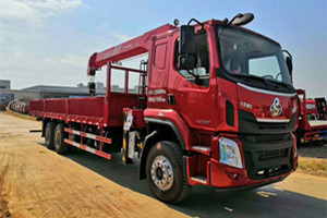 柳汽乘龍國(guó)六后雙橋隨車吊圖片