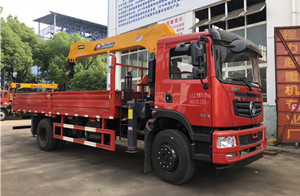 單橋T5_6.1米隨車吊_8噸程力專汽吊機(jī)售后有保障圖片