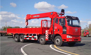 16噸20噸解放前四后八隨車吊圖片