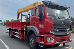 海沃隨車吊8噸豪沃海沃隨車吊圖片