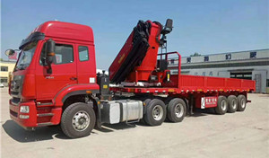 半掛隨車吊-隨車吊半掛帶吊圖片