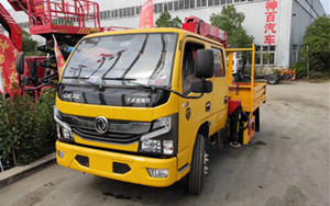 東風(fēng)凱普特雙排藍(lán)牌隨車吊圖片