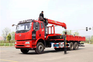 解放J6后八輪隨車吊CA5250JSQP62K1L5T1E6圖片