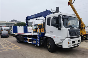 東風(fēng)天錦清障車隨車吊圖片