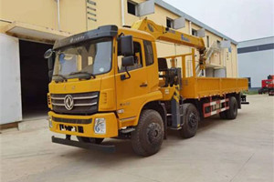 D3L專用底盤小三軸隨車吊價格圖片圖片