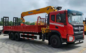 短軸距DV5后八輪隨車吊短貨廂7.3米圖片