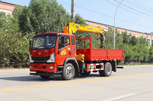 豪曼五環(huán)大力神隨車吊豪曼短軸距隨車吊圖片