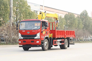 重汽豪曼大力神隨車吊短軸距大力神隨車吊圖片