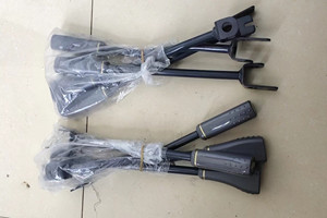 操作手柄/隨車吊閥蓋/支腿垂直總成/底座五環(huán)大力神吊機配件圖片